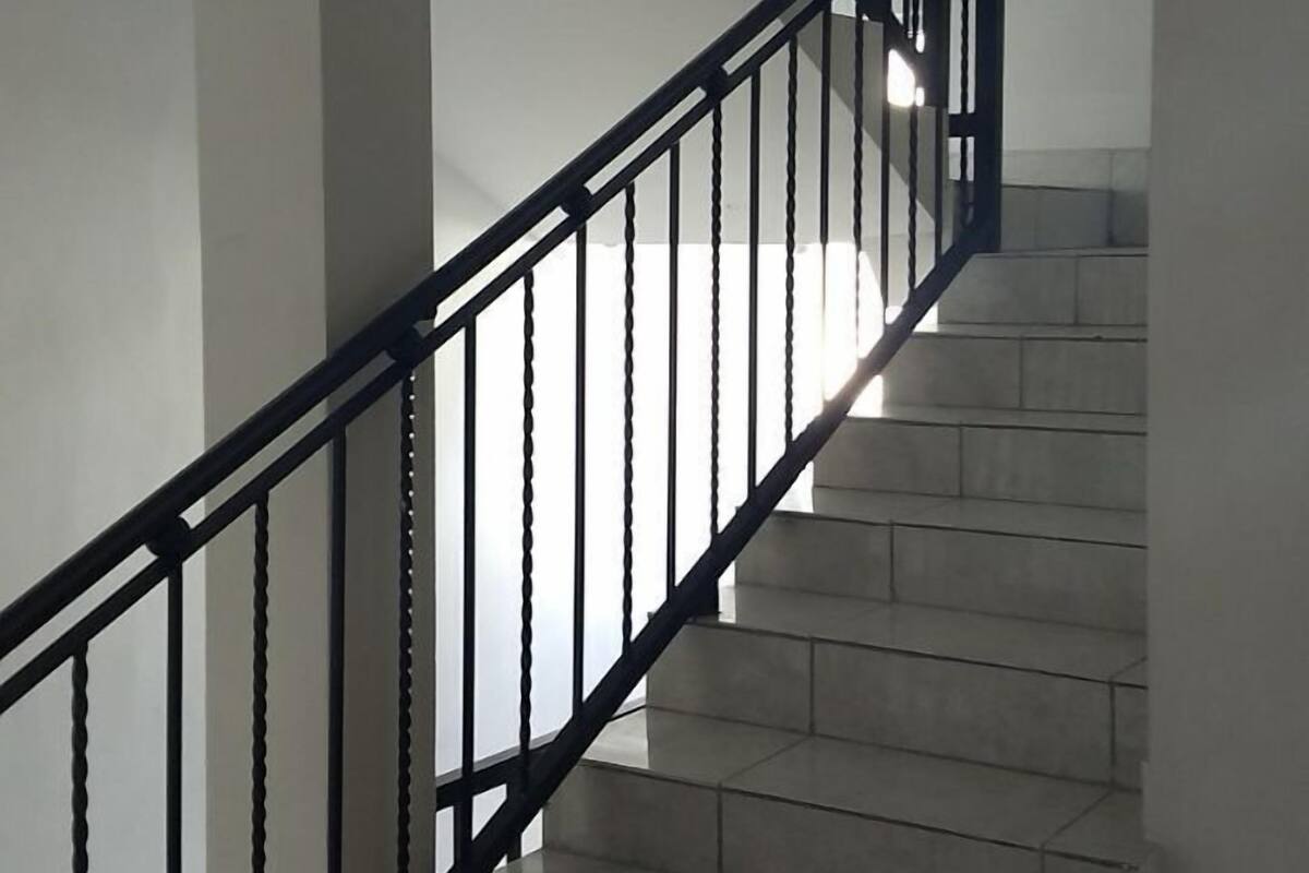Espace de travail pour ordinateur portable, rideaux occultants