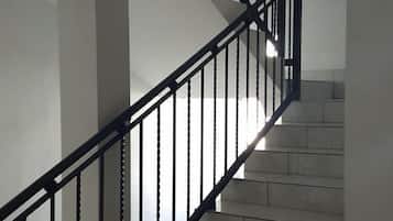 Family Condo, Mountain View | Laptop workspace, blackout drapes, iron/ironing board, free WiFi