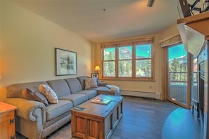 Condo (101_River_Run_Condos) | Fachada