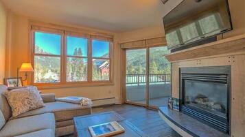 Condo (101_River_Run_Condos) | Exterior