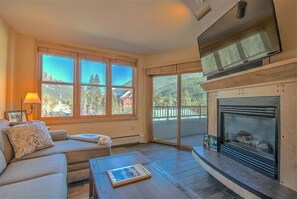 Condo (101_River_Run_Condos) | Exterior