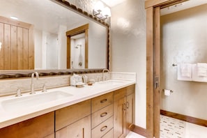 Apartamento (Breck Water House 5209) | Baño