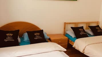 City Studio, City View | Desk, iron/ironing board, free WiFi