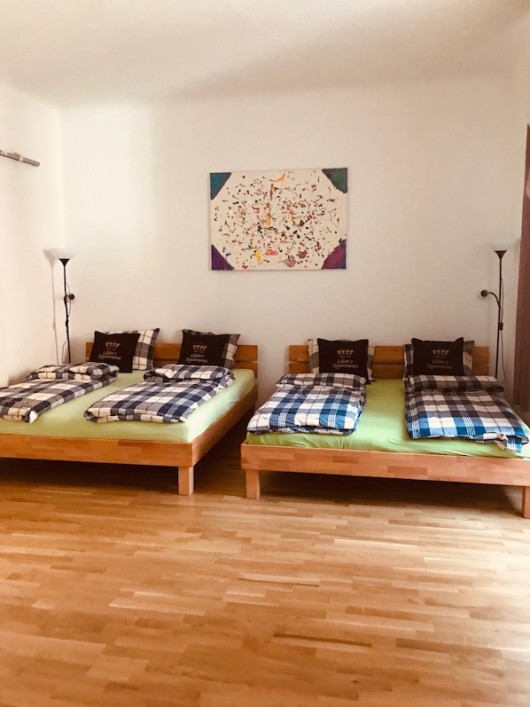 City Studio, City View | Desk, iron/ironing board, free WiFi