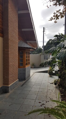 BEAUTIFUL HOUSE C. DO JORDÃO