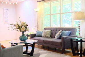 Smart TV, books, offices