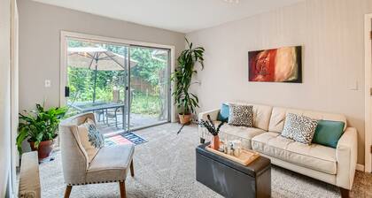 Single level,4 bedrooms 6 beds, Mt Hood swimming pool Edgefield, Columbia George