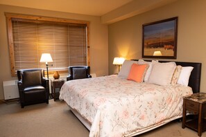 1 bedroom, iron/ironing board, WiFi, bed sheets - Ski-In/Ski-Out Studio Room (Whitefish)