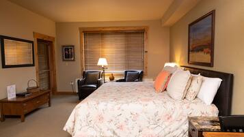 1 slaapkamer, een strijkplank/strijkijzer, wifi, beddengoed