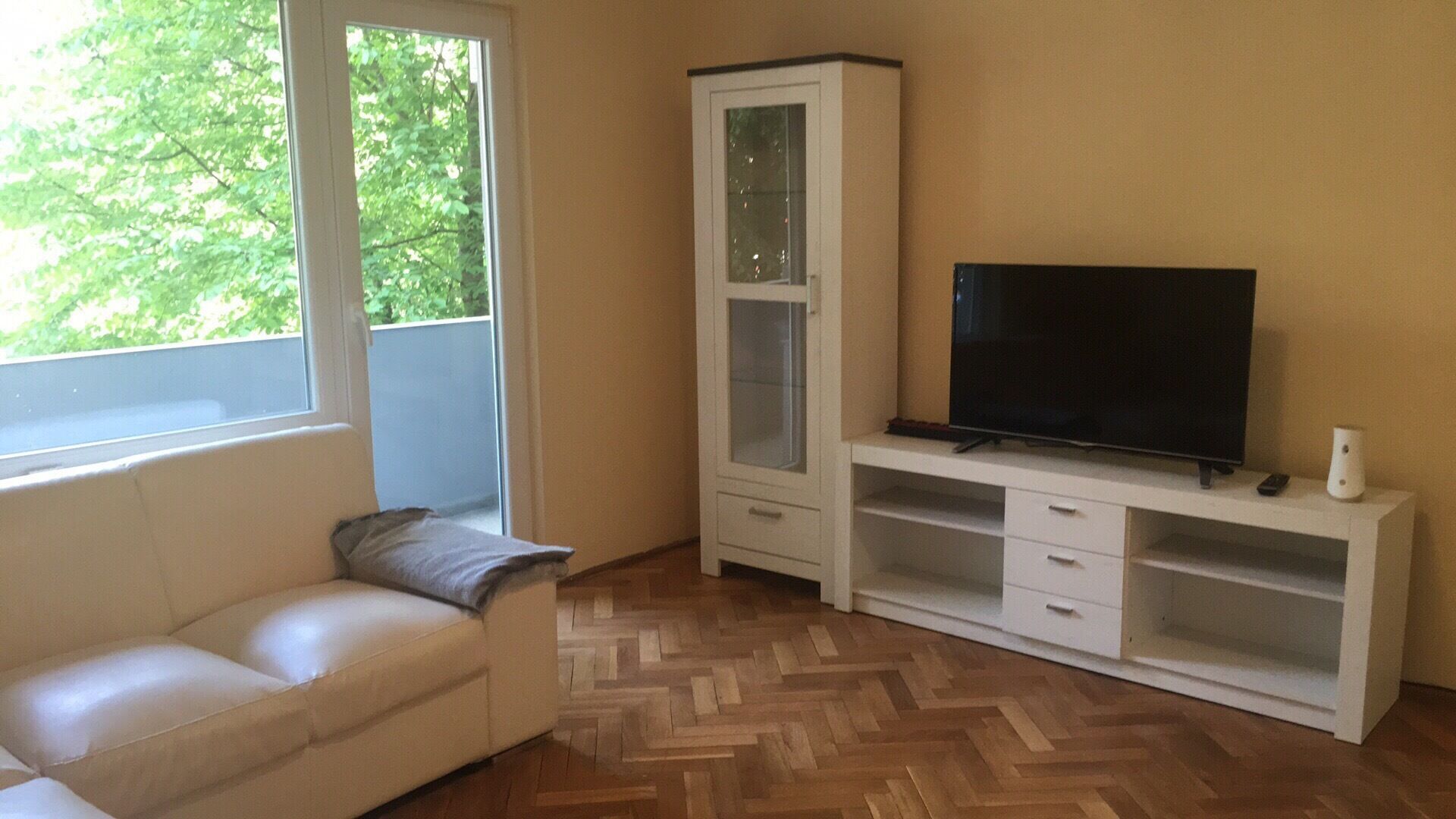 TV, video library