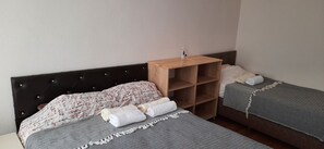 Classic Double Room, 1 Queen Bed, Non Smoking, Partial Sea View