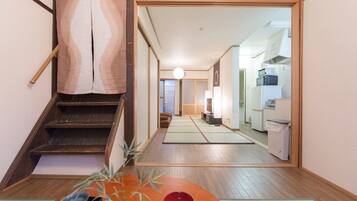 Rumah, 2 kamar tidur | Area keluarga | TV layar datar