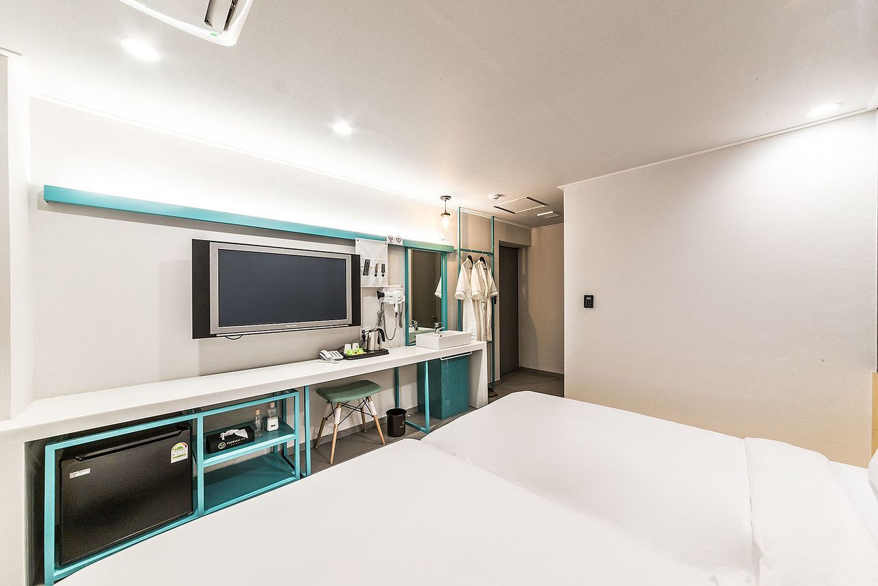 트윈룸 (큰방) | 무료 WiFi