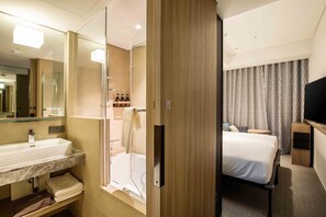 Standard Twin Room (Credit Cards Only) | In-room safe, soundproofing, free WiFi, bed sheets - Sotetsu Fresa Inn Seoul Myeong Dong (Seoul)
