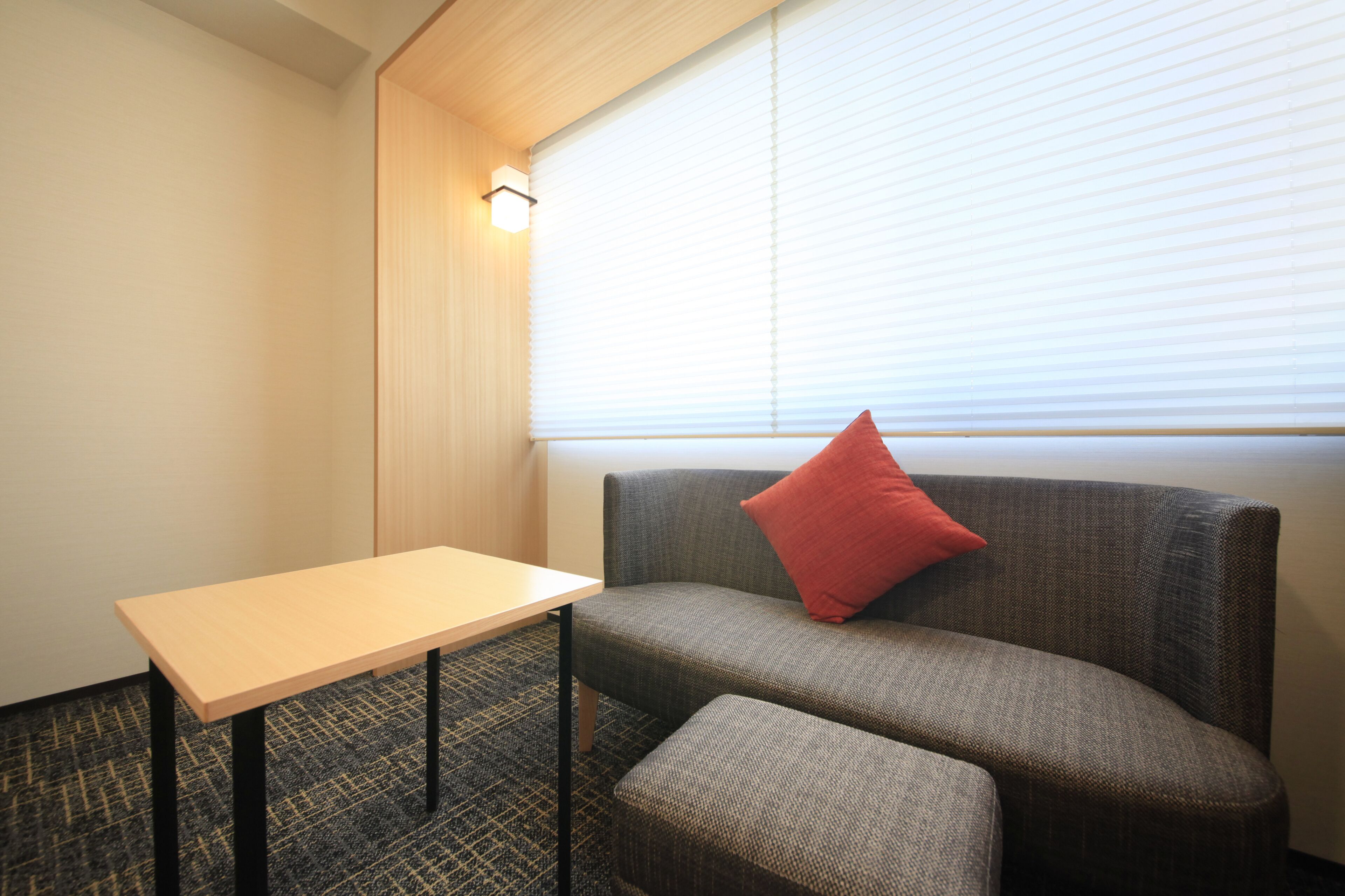 1 bedroom, down duvets, in-room safe, desk