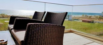 New apartment overlooking the Black Sea, Makerel, just 100 meters from the sea