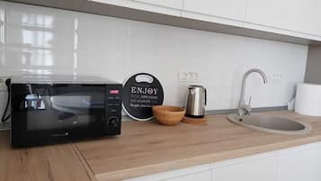 雪櫃、焗爐、洗碗機、咖啡機/沖茶器