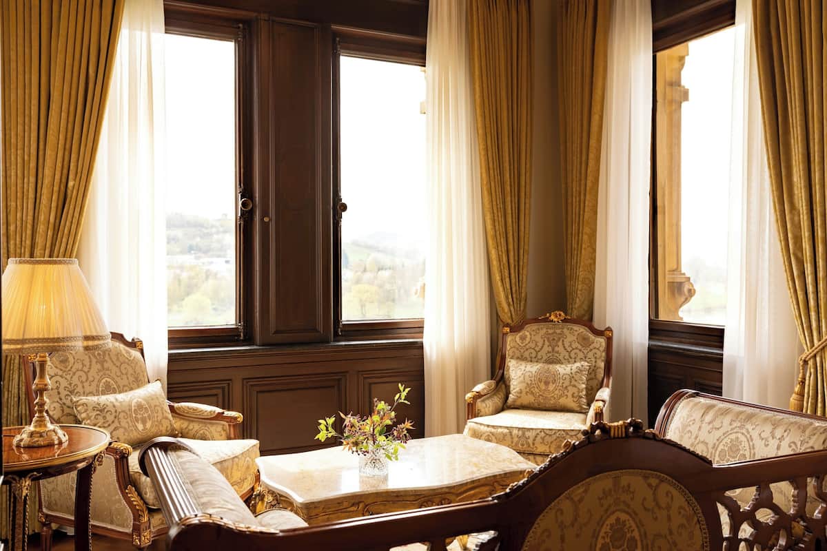 junior suite, 1 bedroom | 1 bedroom, premium bedding, in-room safe, individually decorated