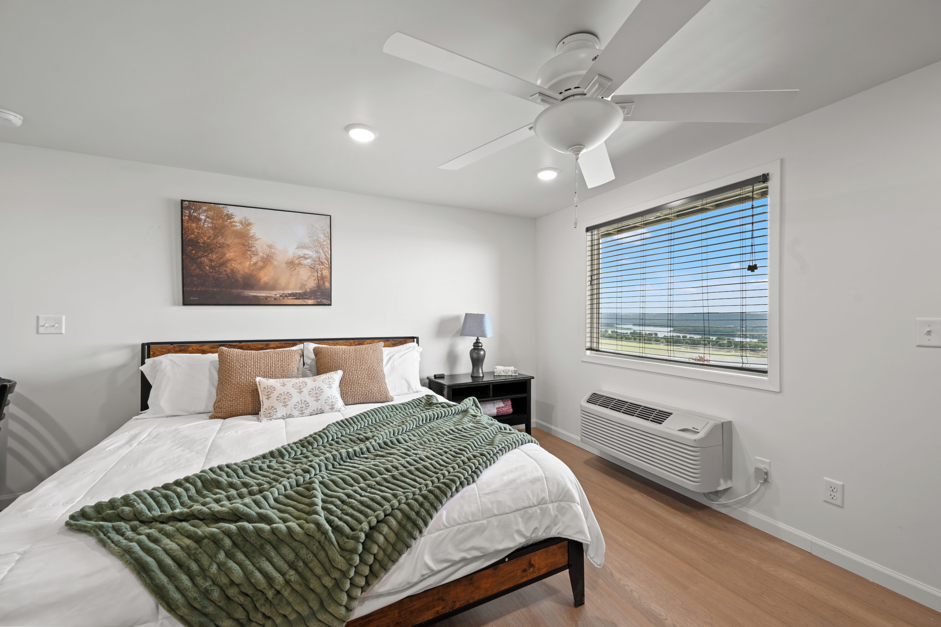 1 Queen Bed, River View, Ground Level | Premium bedding, individually decorated, individually furnished