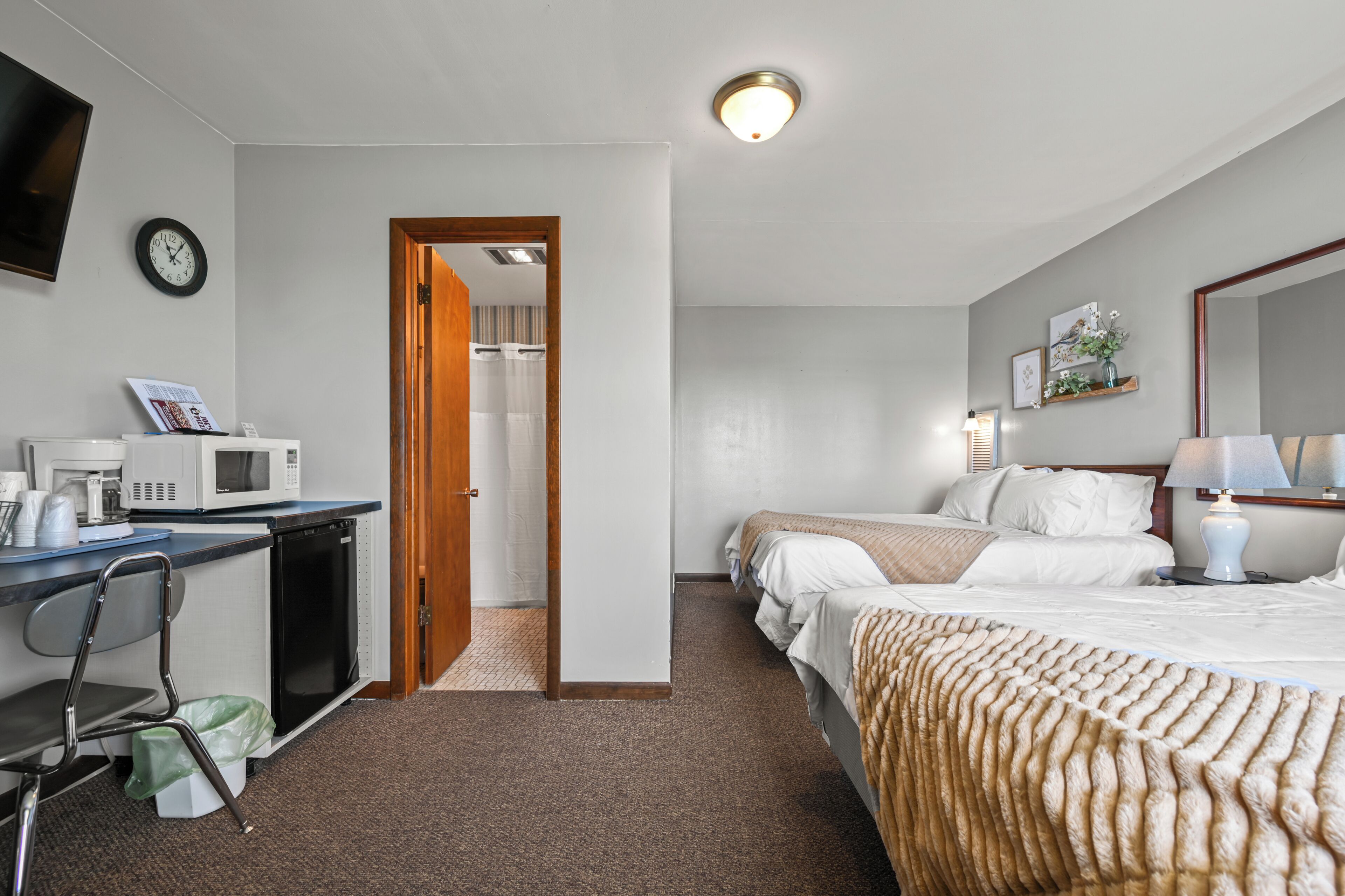 2 Queen Beds, River View, Upper Level | Premium bedding, laptop workspace, blackout drapes