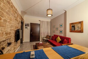 Apartment 3 | Living area | 42-inch Smart TV with satellite channels, TV, Netflix