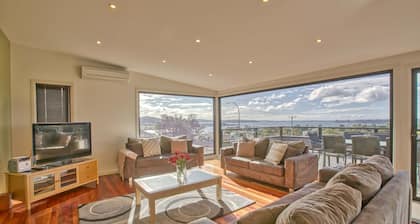 Georges Bay Luxury