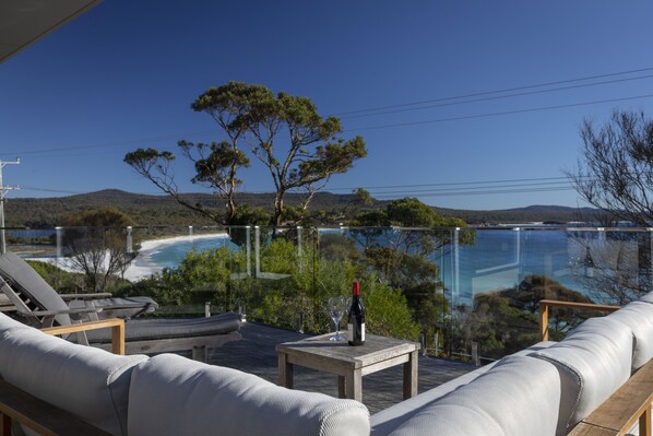 House, 4 Bedrooms | Water view - Beach Side Bay Of Fires (Binalong Bay)