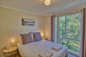 House, 3 Bedrooms | 3 bedrooms, iron/ironing board, free WiFi, bed sheets - Cockatoo Cabin (Binalong Bay)