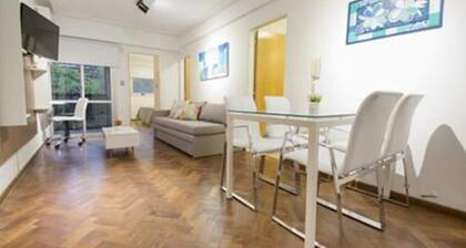 27 de Abril Apartment 25W