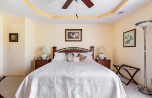 3 habitaciones, escritorio, tabla de planchar con plancha y wifi gratis 