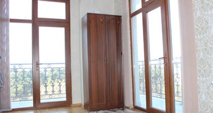 Brand new apartment close to metro+free transport.