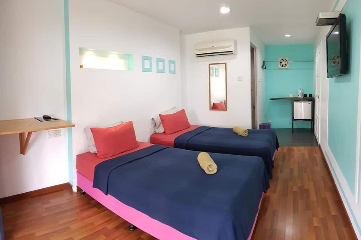 Standard Twin Room