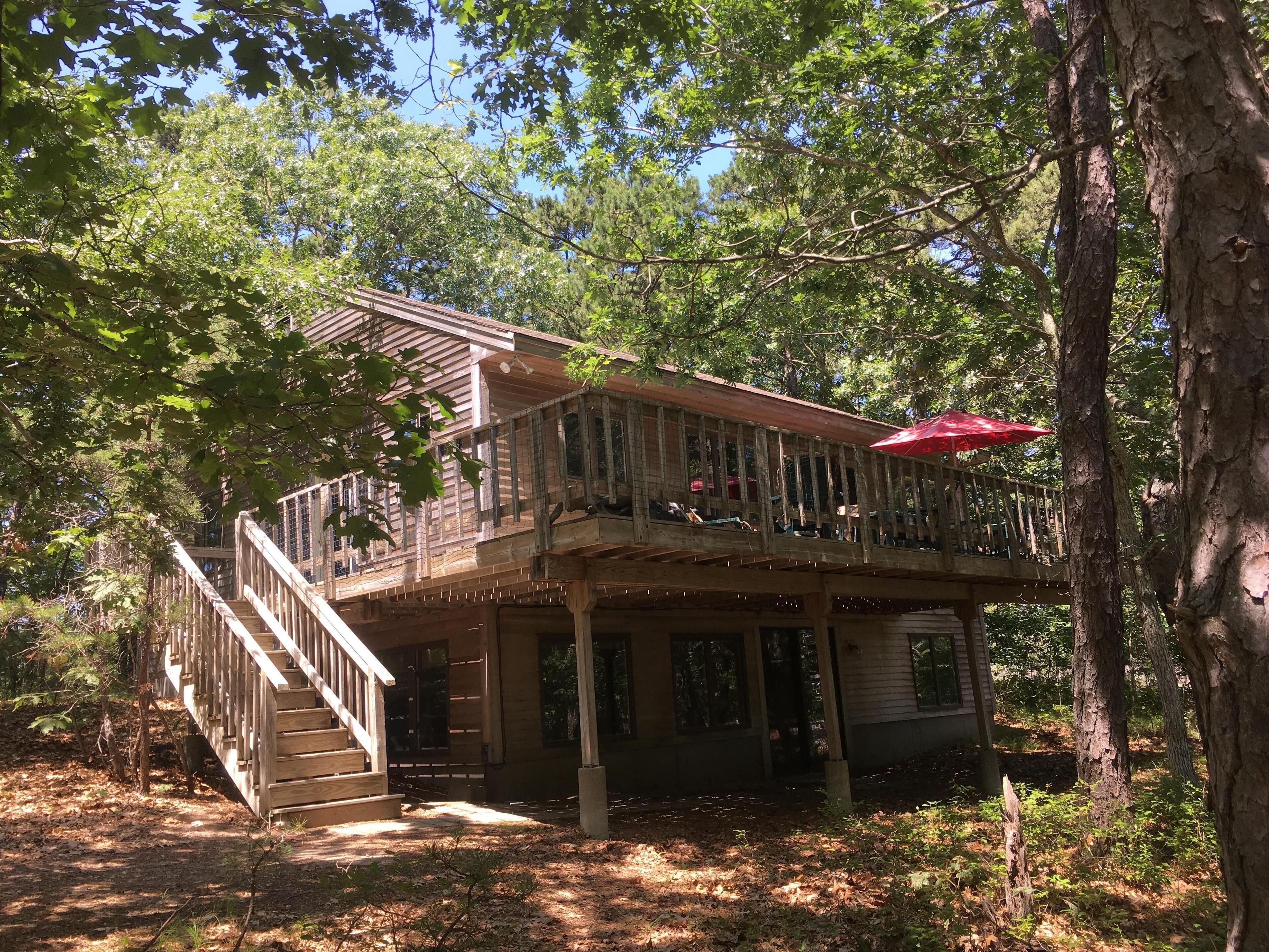 Lovely, Contemporary Home Offers Light, Airy Living- Walk to Duck Pond