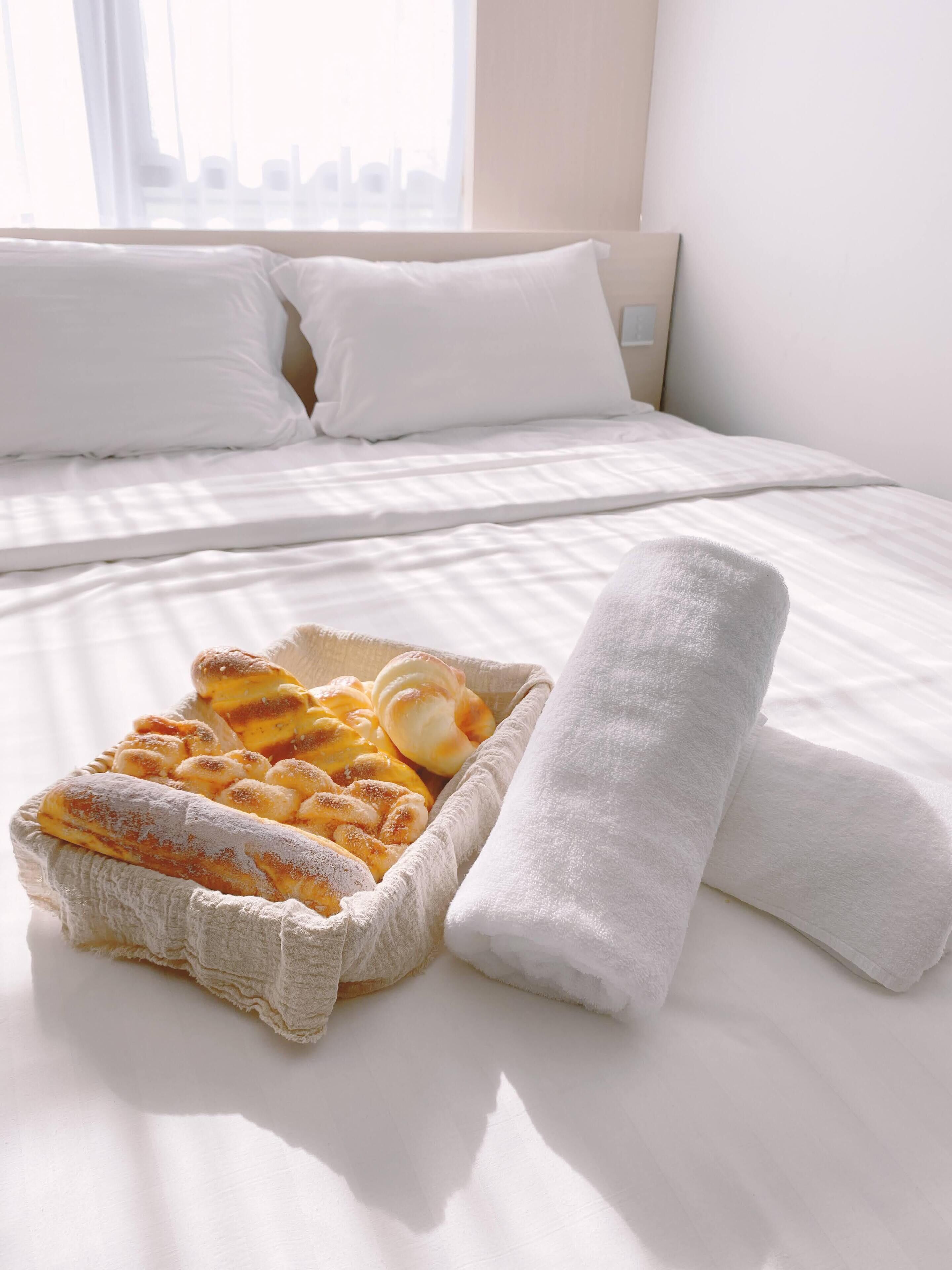 the bakery room | individually decorated, individually furnished, desk, laptop workspace