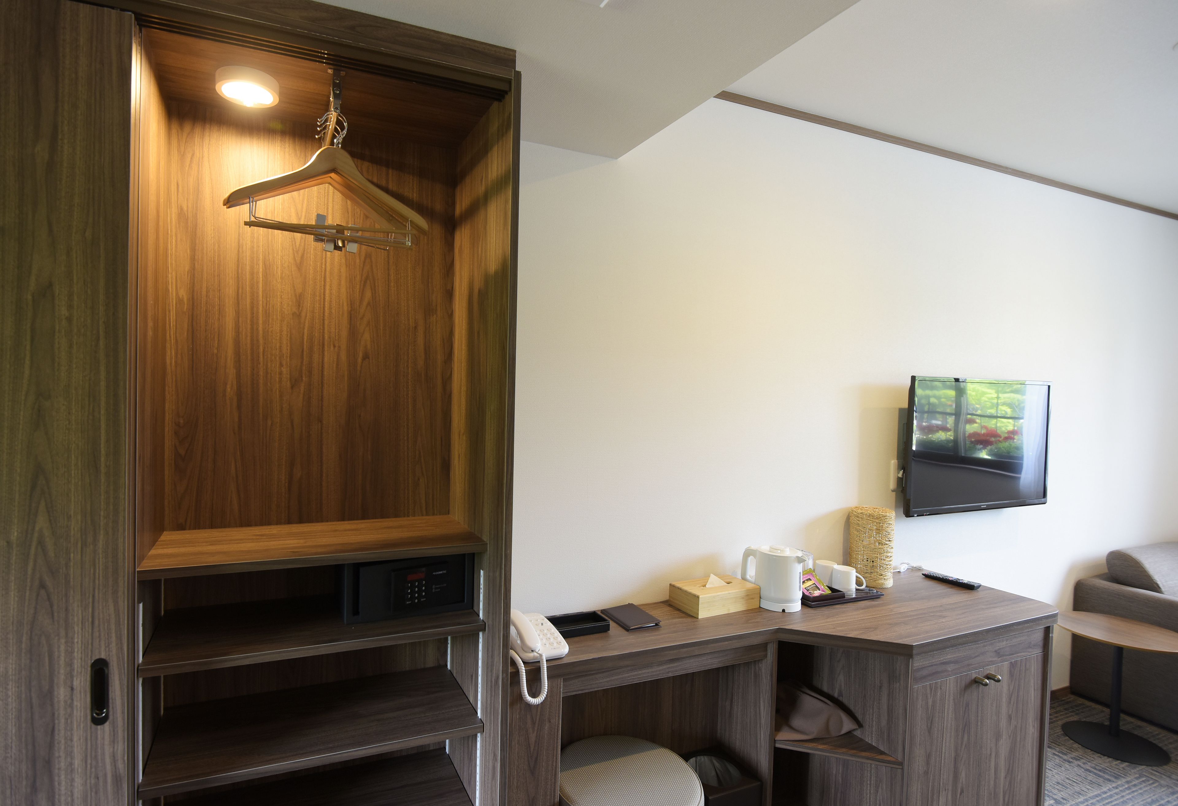 1 bedroom, in-room safe, desk, laptop workspace