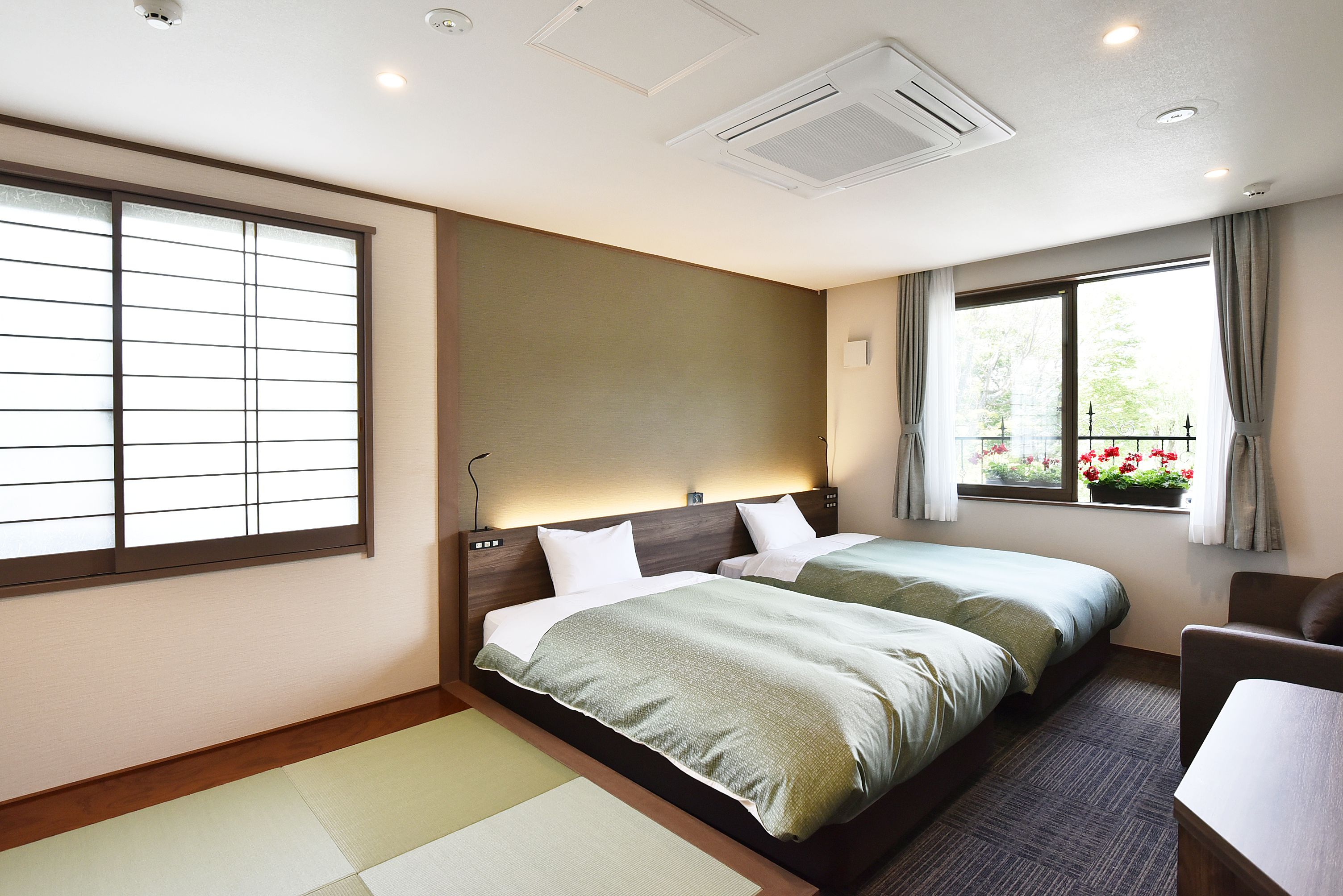 family type room | 1 bedroom, in-room safe, desk, laptop workspace