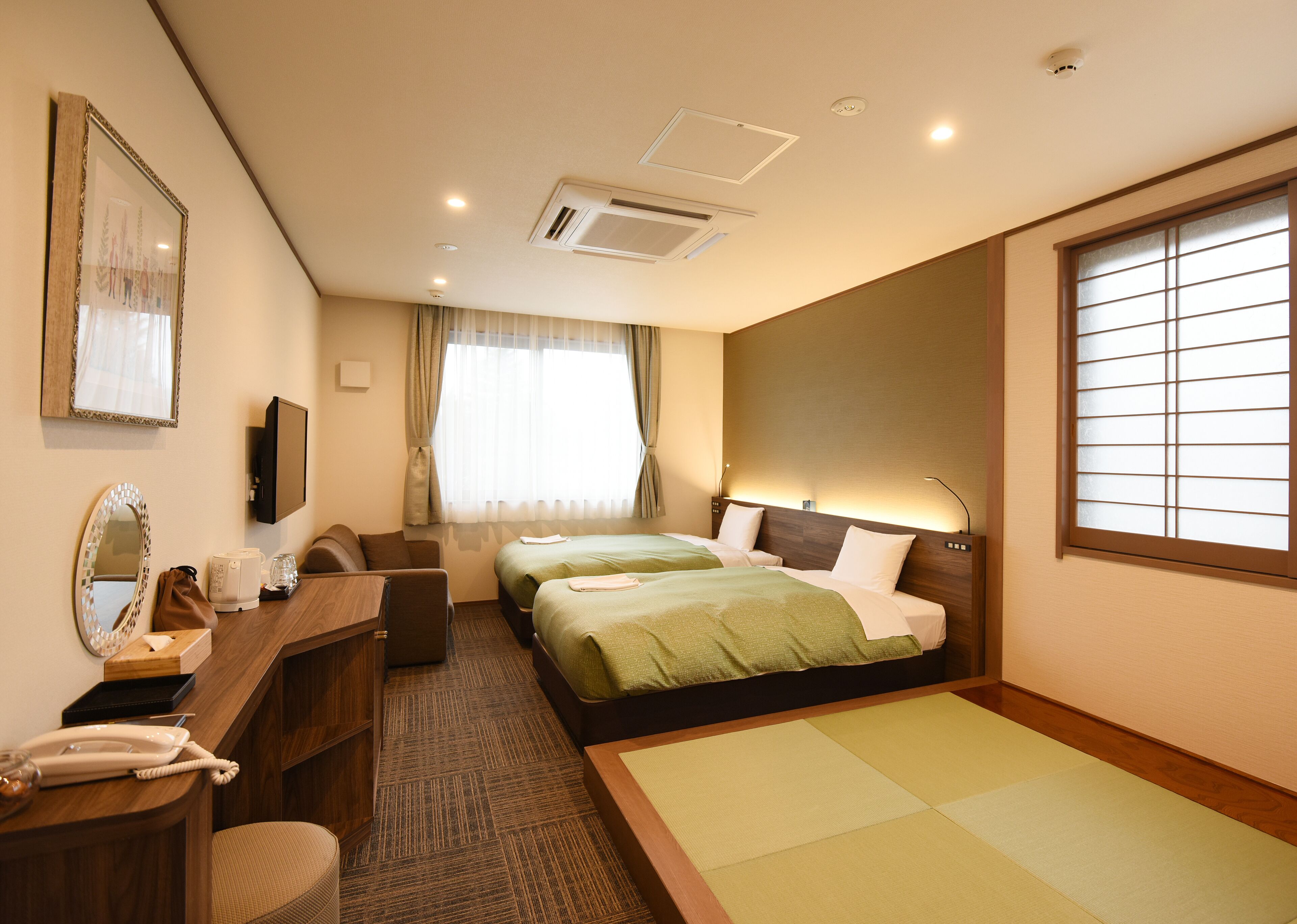 family type room | 1 bedroom, in-room safe, desk, laptop workspace