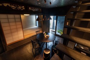 Maison Traditionnelle (Private Vacation Home) | Restauration dans la chambre