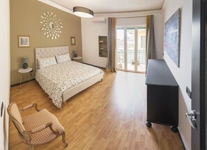3 bedrooms, travel crib, free WiFi