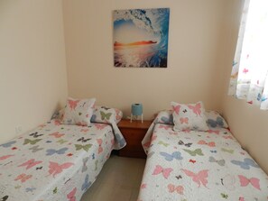 2 soverom, strykejern/-brett, wi-fi (inkludert) og sengetøy