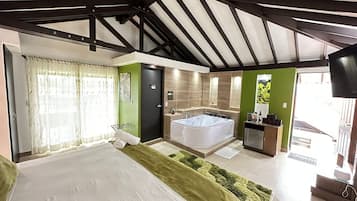 Kamar Deluks | Selimut bulu angsa, minibar, tirai kedap cahaya, dan Wi-Fi gratis