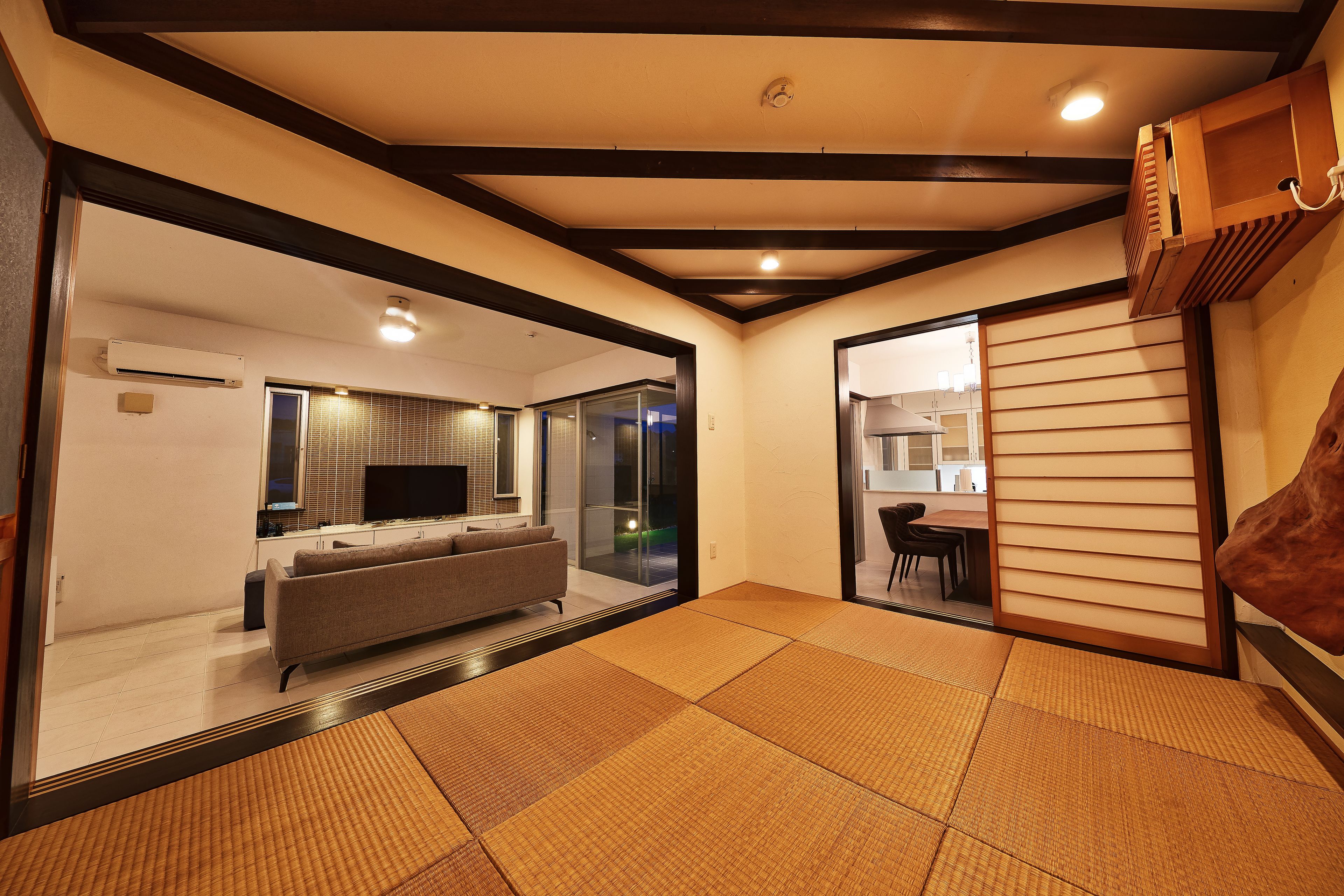 2 bedrooms, cribs/infant beds, free WiFi, bed sheets