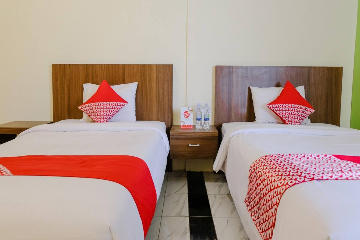 Free WiFi, bed sheets