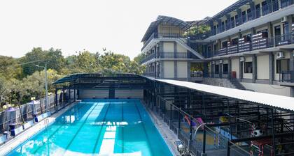 887 Green Hill Hotel And Convention Center