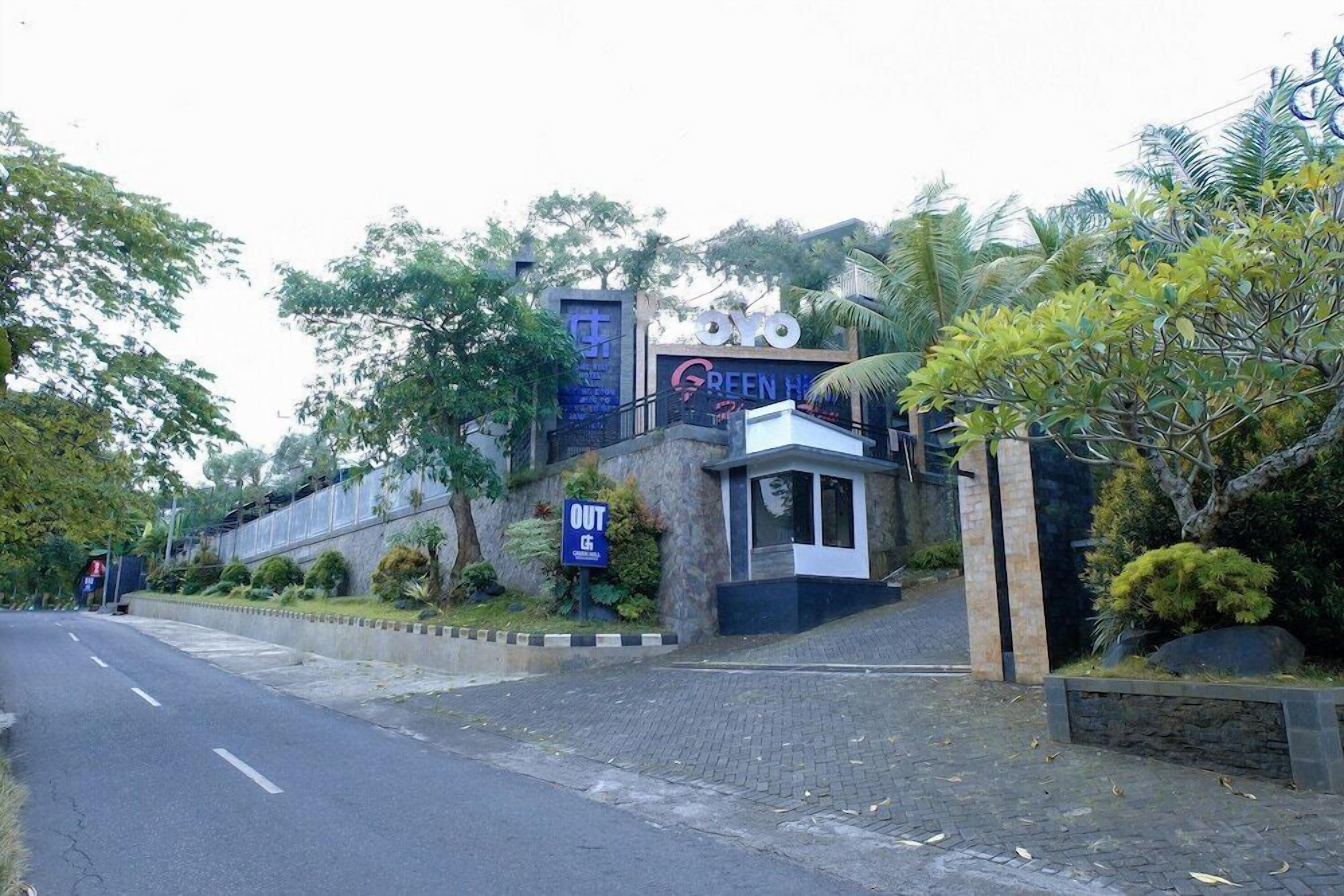 المنشأة من الخارج