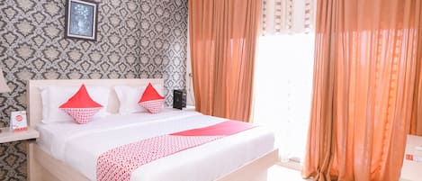 Deluxe Double Room | Free WiFi, bed sheets