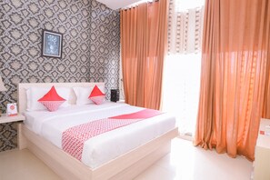 Deluxe Double Room | Free WiFi, bed sheets - Capital O 854 Ub Caisar Hotel (Banda Aceh)
