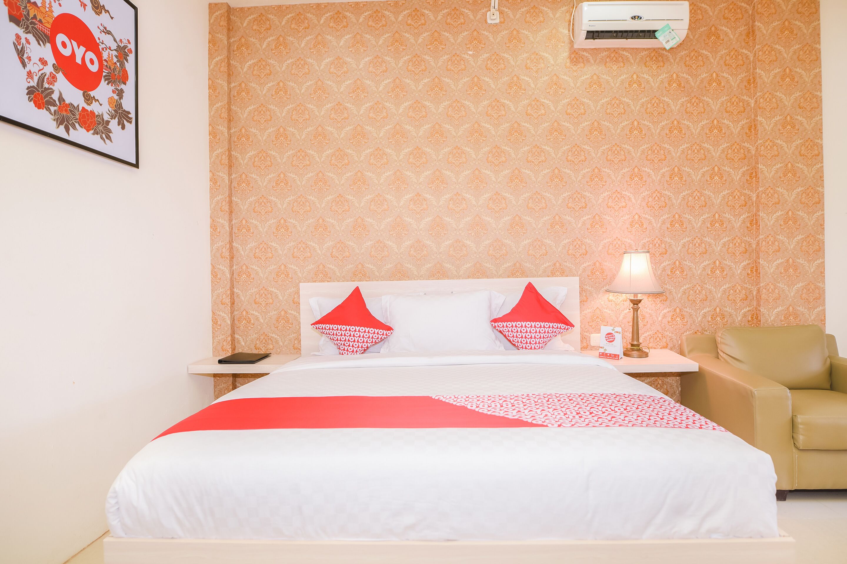 deluxe suite | free wifi, bed sheets