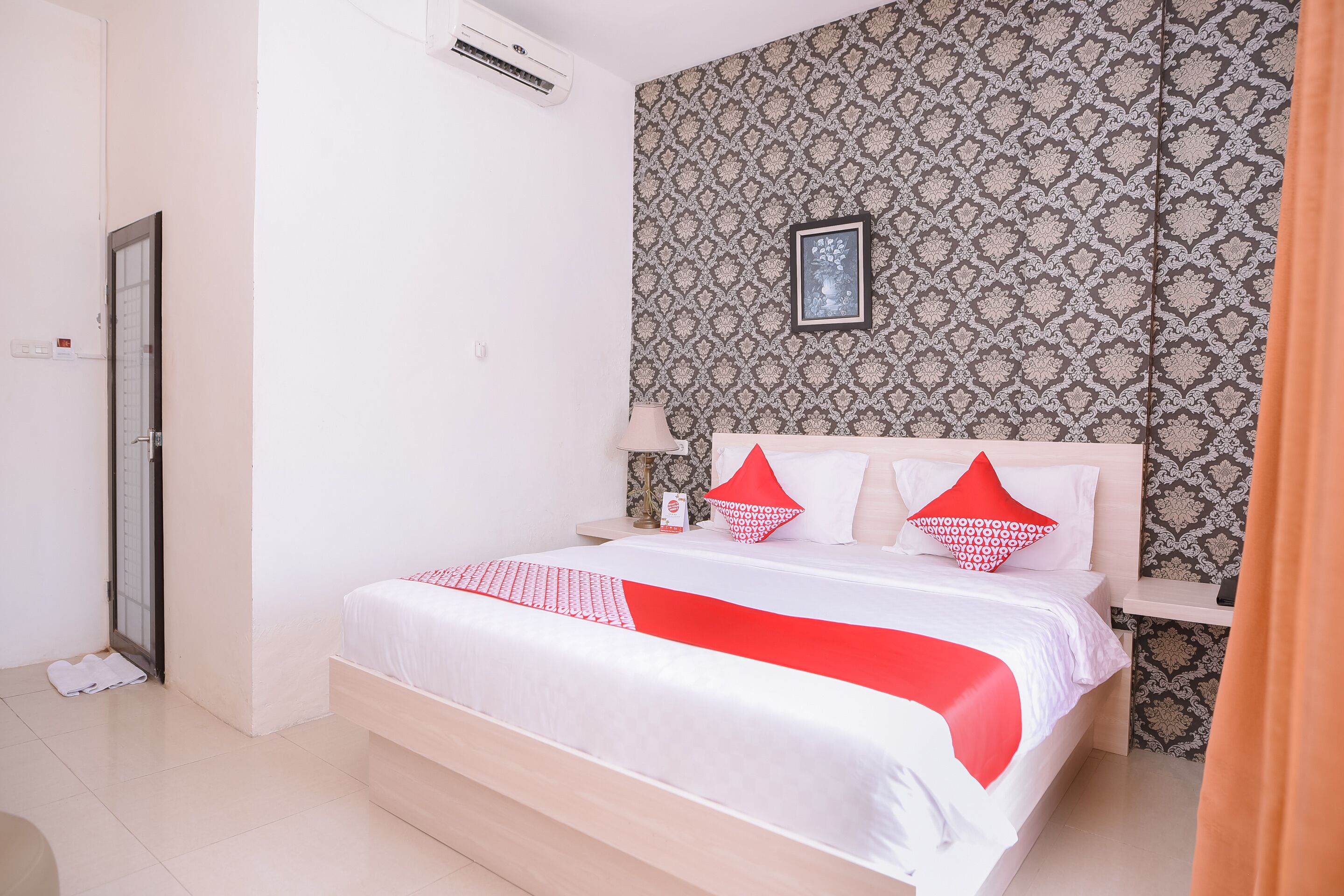 deluxe double room | free wifi, bed sheets
