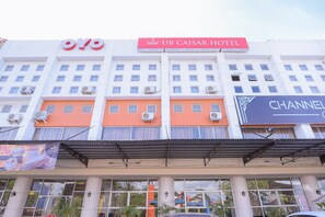 Exterior - Capital O 854 Ub Caisar Hotel (Banda Aceh)